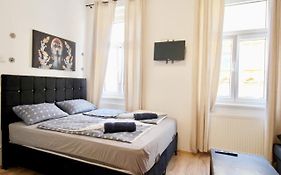 Family Apartment Mz27